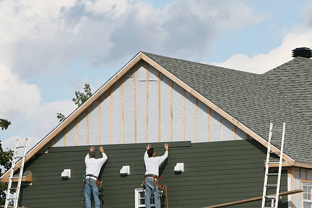 Professional Siding technician working in Lakeview, GA